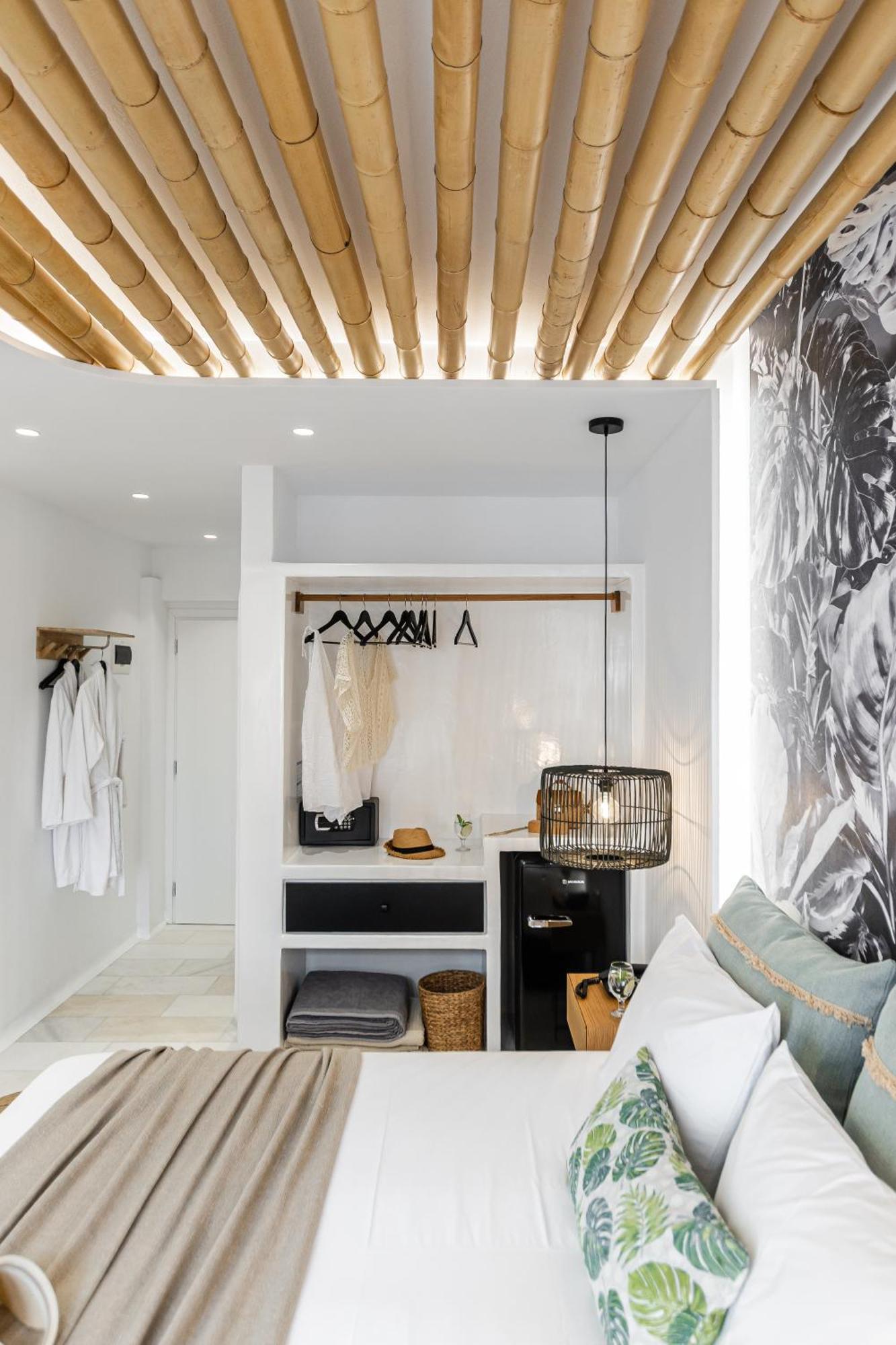 Anatoli Hotel 2*